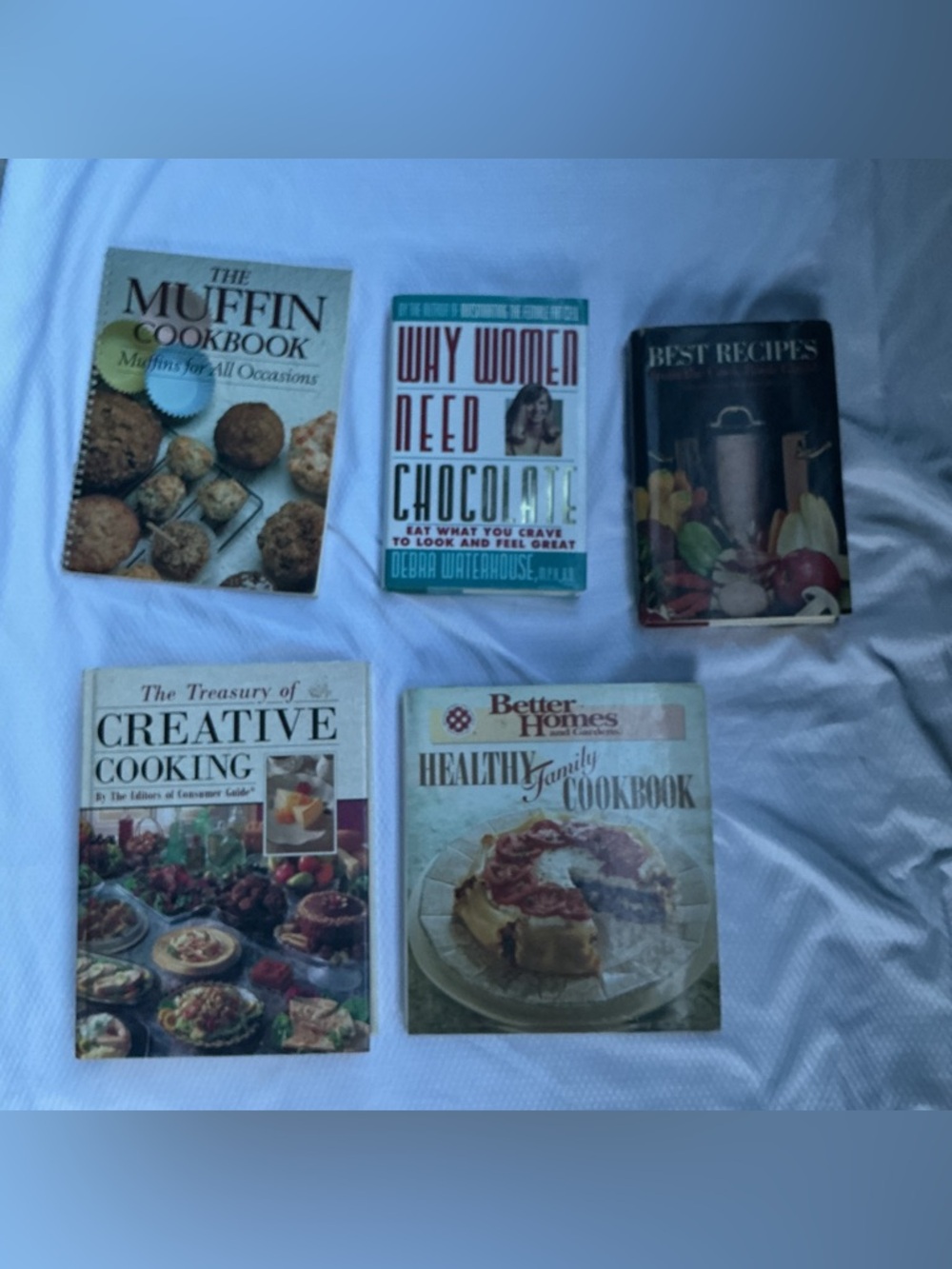 Better Homes And Gardens Healthy Family Cookbook - Cream Cover with Food Photo